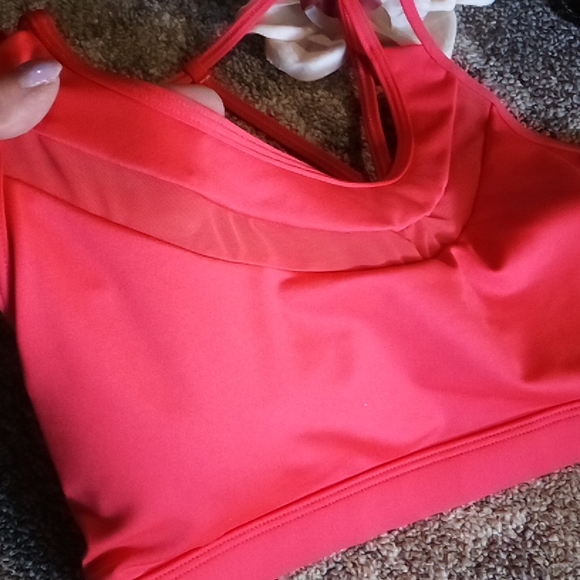 Victoria sport strappy bralette - Picture 9 of 14